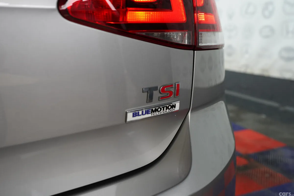 Volkswagen Golf Hatchback, Petrol, 2015, Grey