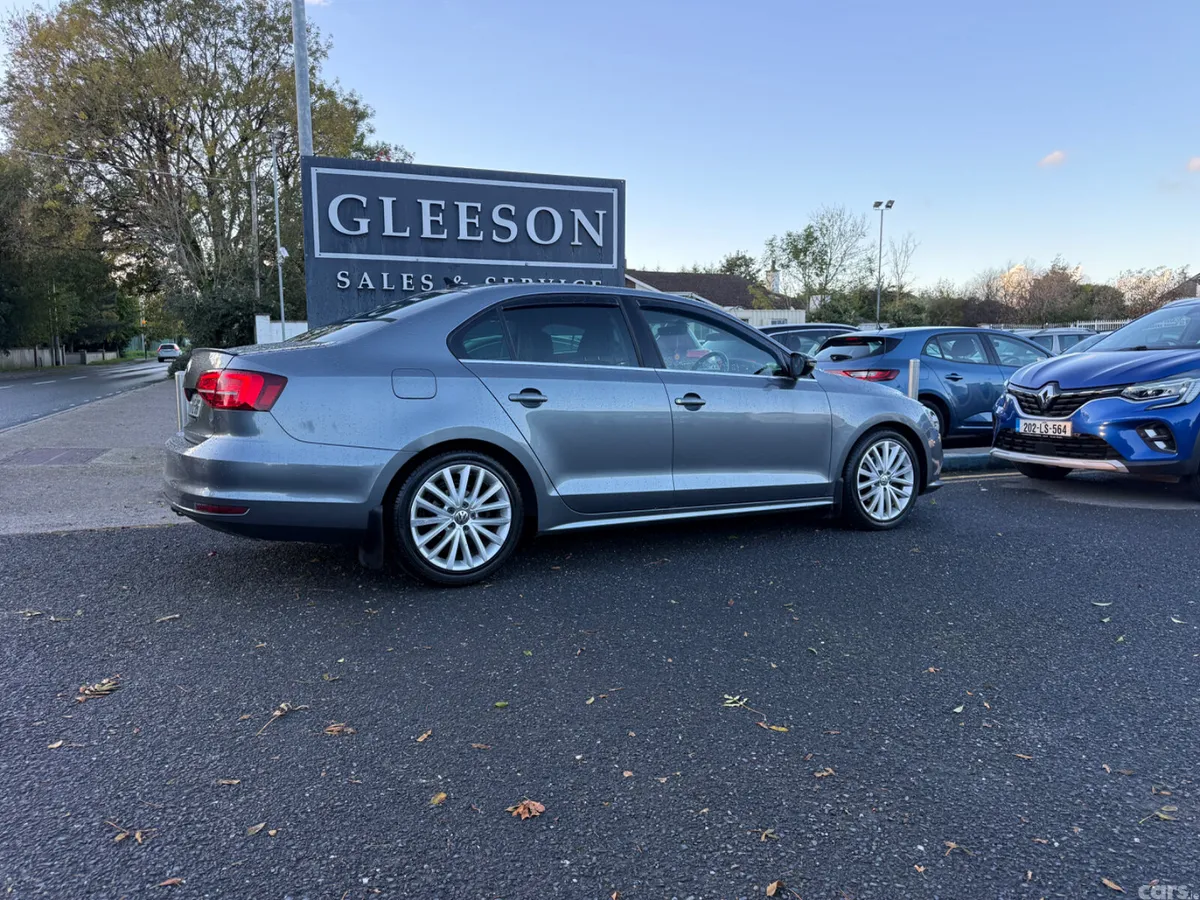 Volkswagen Jetta Saloon, Diesel, 2018, Grey