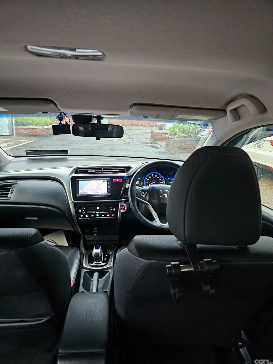 Honda Grace Saloon, Petrol Hybrid, 2015, Grey