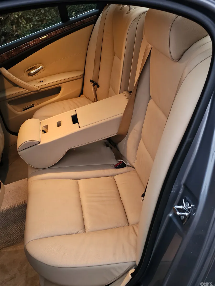 BMW 5-Series Saloon, Petrol, 2008, Grey