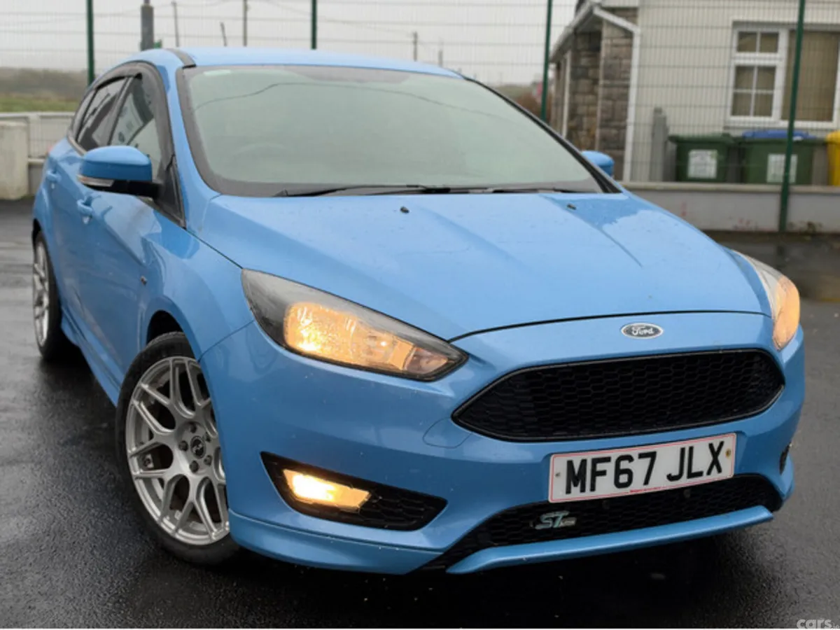 Ford Focus Hatchback, Diesel, 2017, Blue