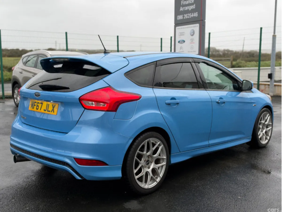 Ford Focus Hatchback, Diesel, 2017, Blue