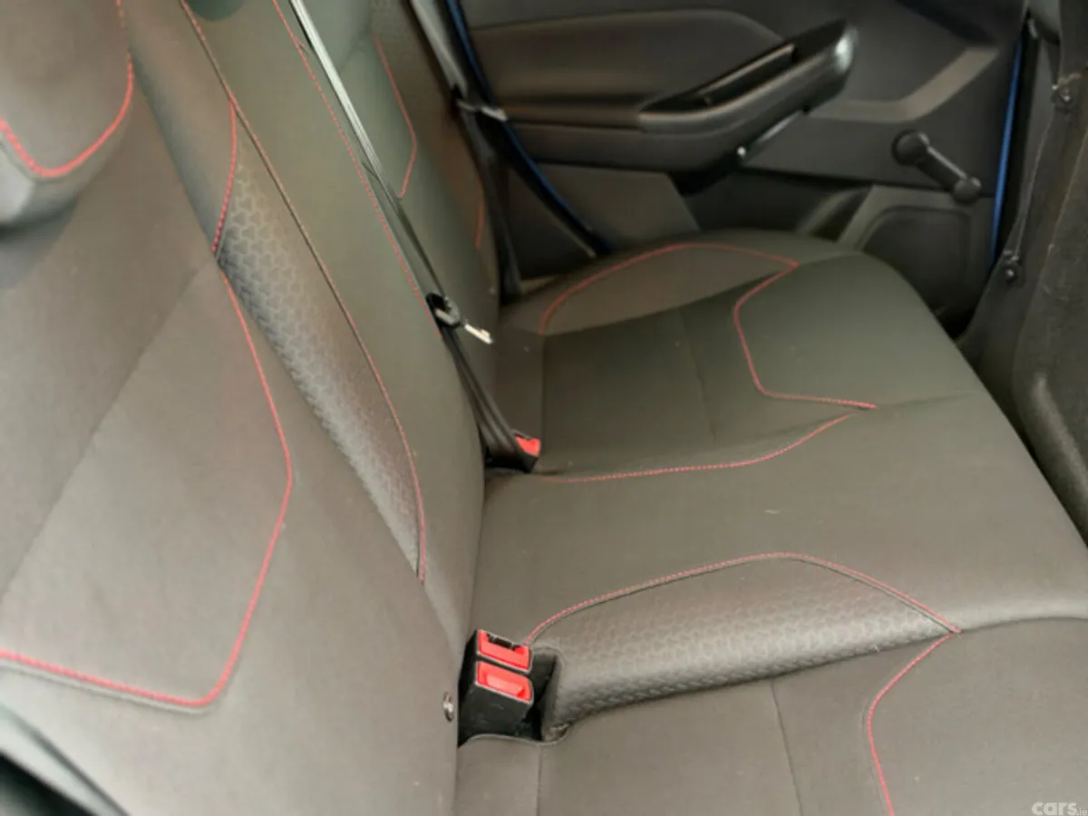 Ford Focus Hatchback, Diesel, 2017, Blue