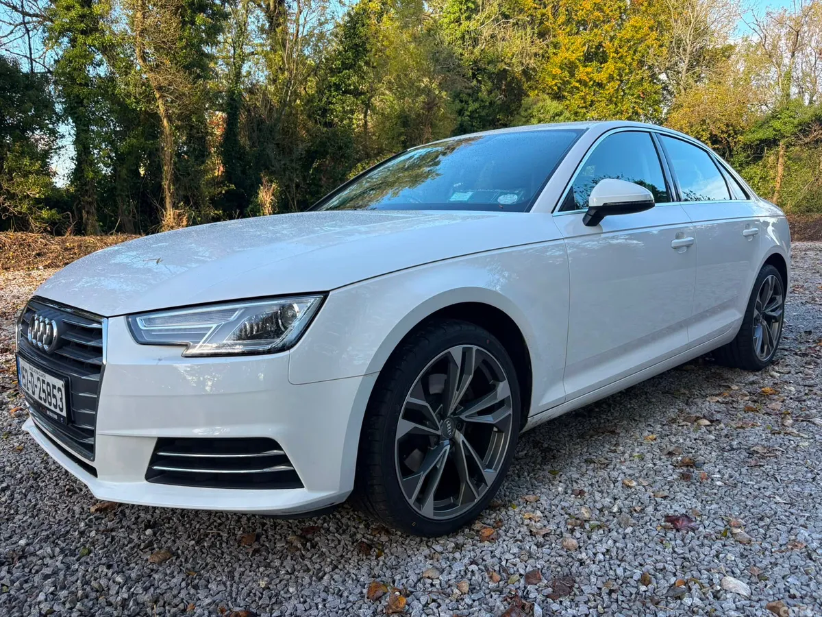 Audi A4 Saloon, Petrol, 2015, White