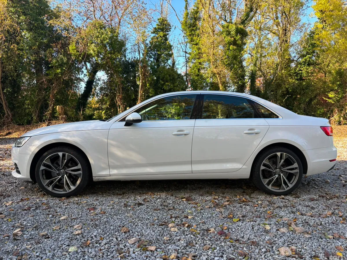 Audi A4 Saloon, Petrol, 2015, White