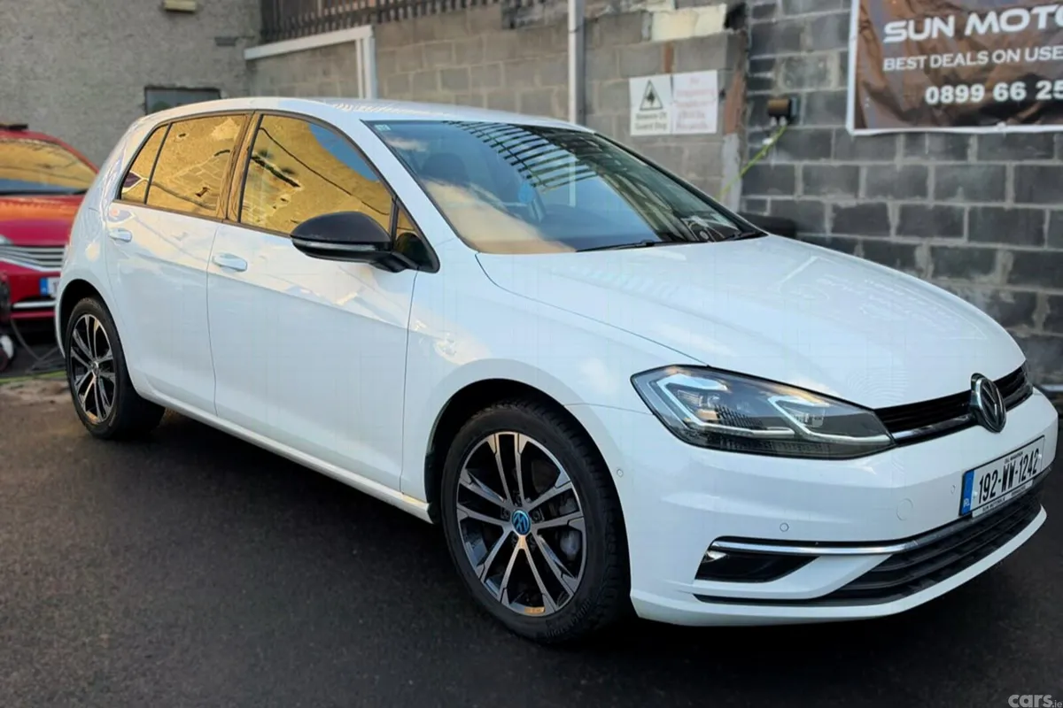 Volkswagen Golf Hatchback, Petrol, 2019, White