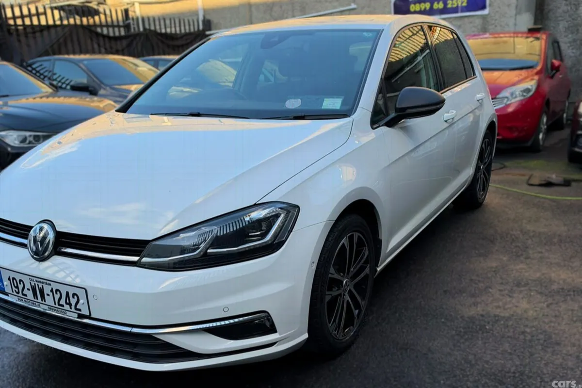 Volkswagen Golf Hatchback, Petrol, 2019, White