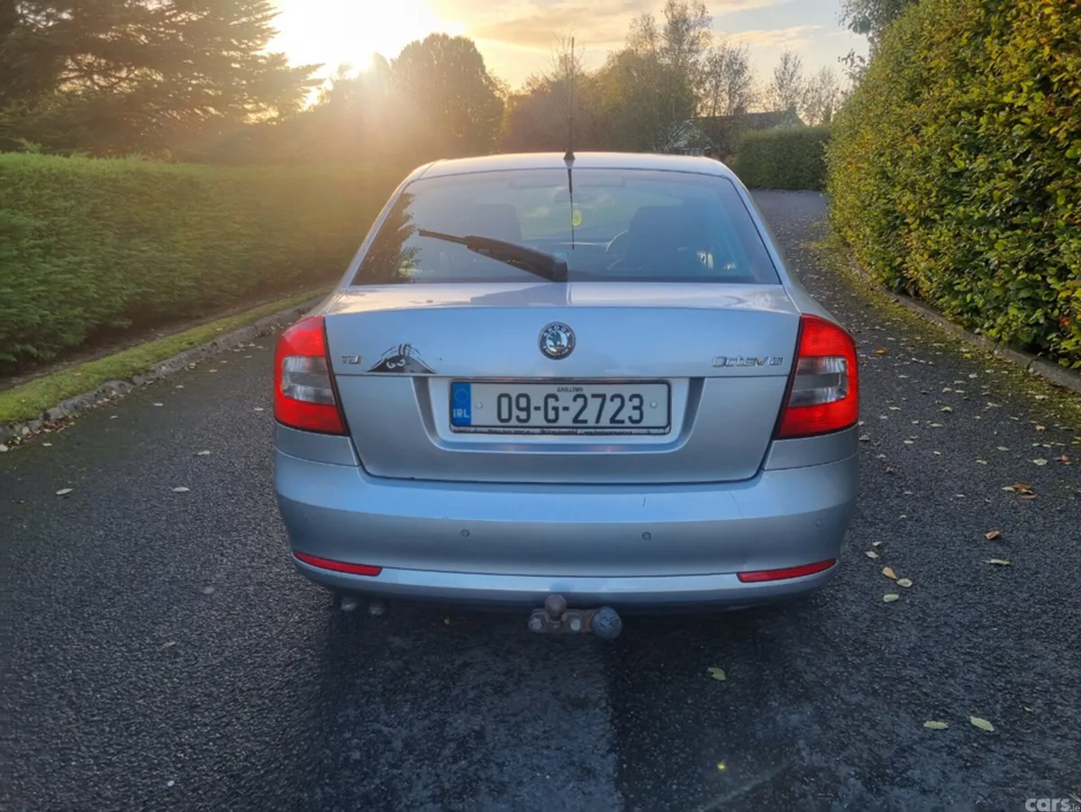 Skoda Octavia Hatchback, Diesel, 2009, Silver