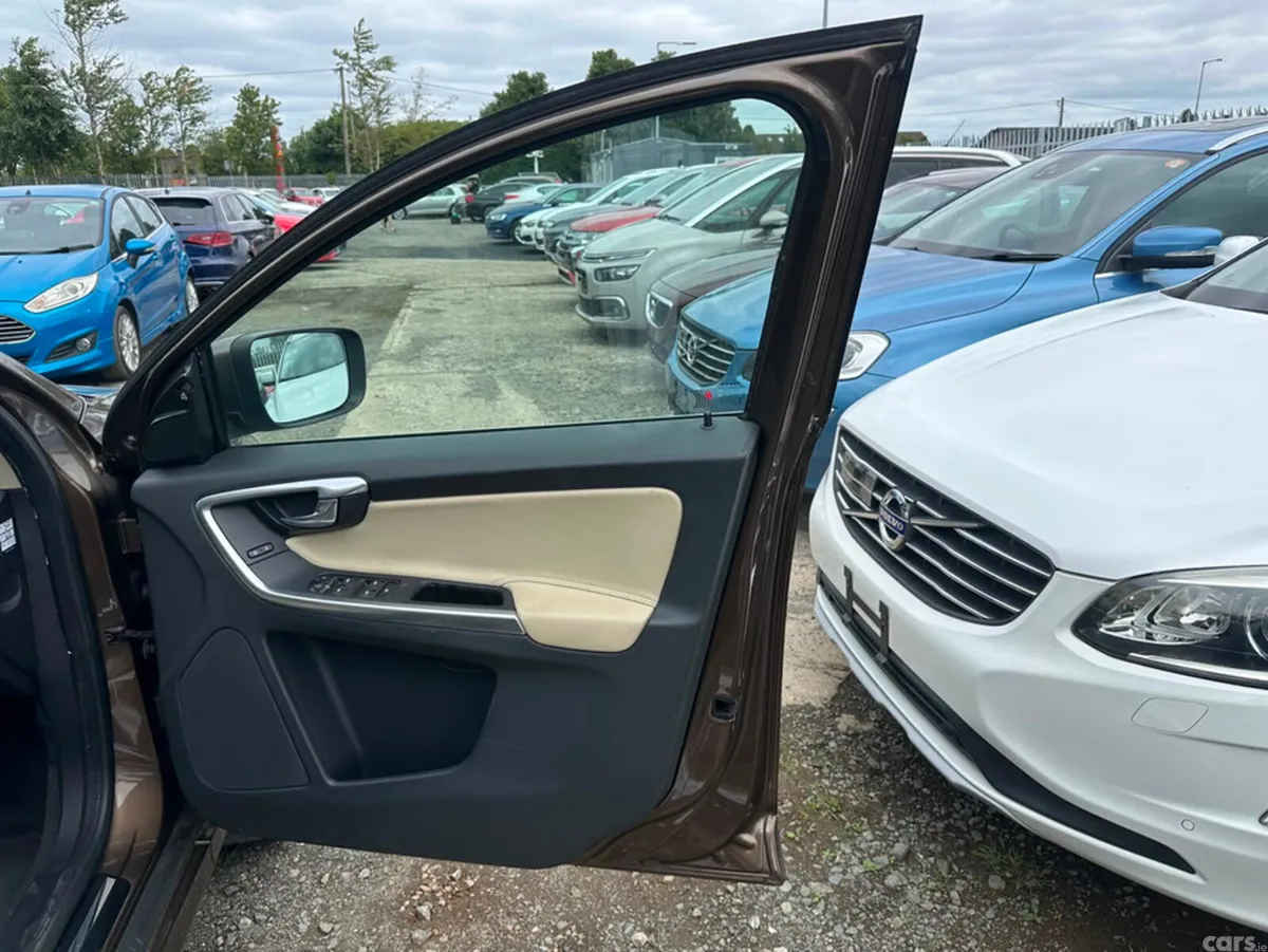 Volvo XC60 SUV, Diesel, 2015, Brown