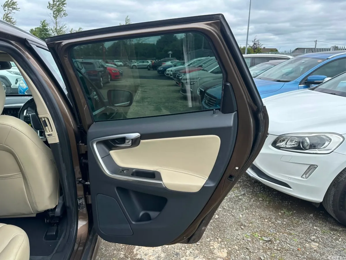 Volvo XC60 SUV, Diesel, 2015, Brown