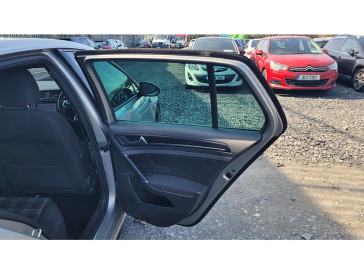 Volkswagen Golf Hatchback, Petrol, 2014, Grey