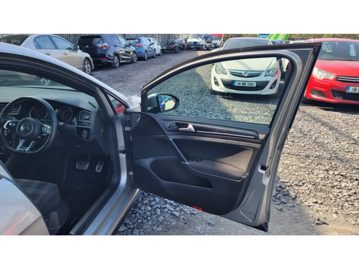 Volkswagen Golf Hatchback, Petrol, 2014, Grey