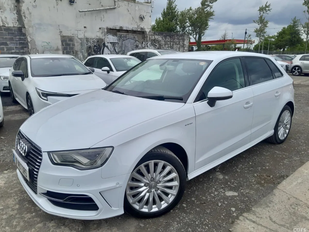 Audi A3 Hatchback, Petrol Plug-in Hybrid, 2016, White