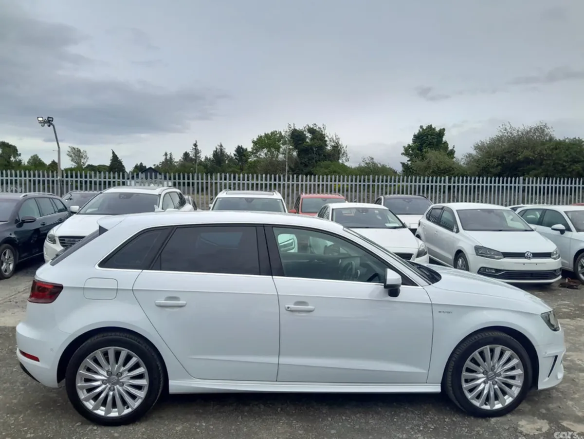 Audi A3 Hatchback, Petrol Plug-in Hybrid, 2016, White