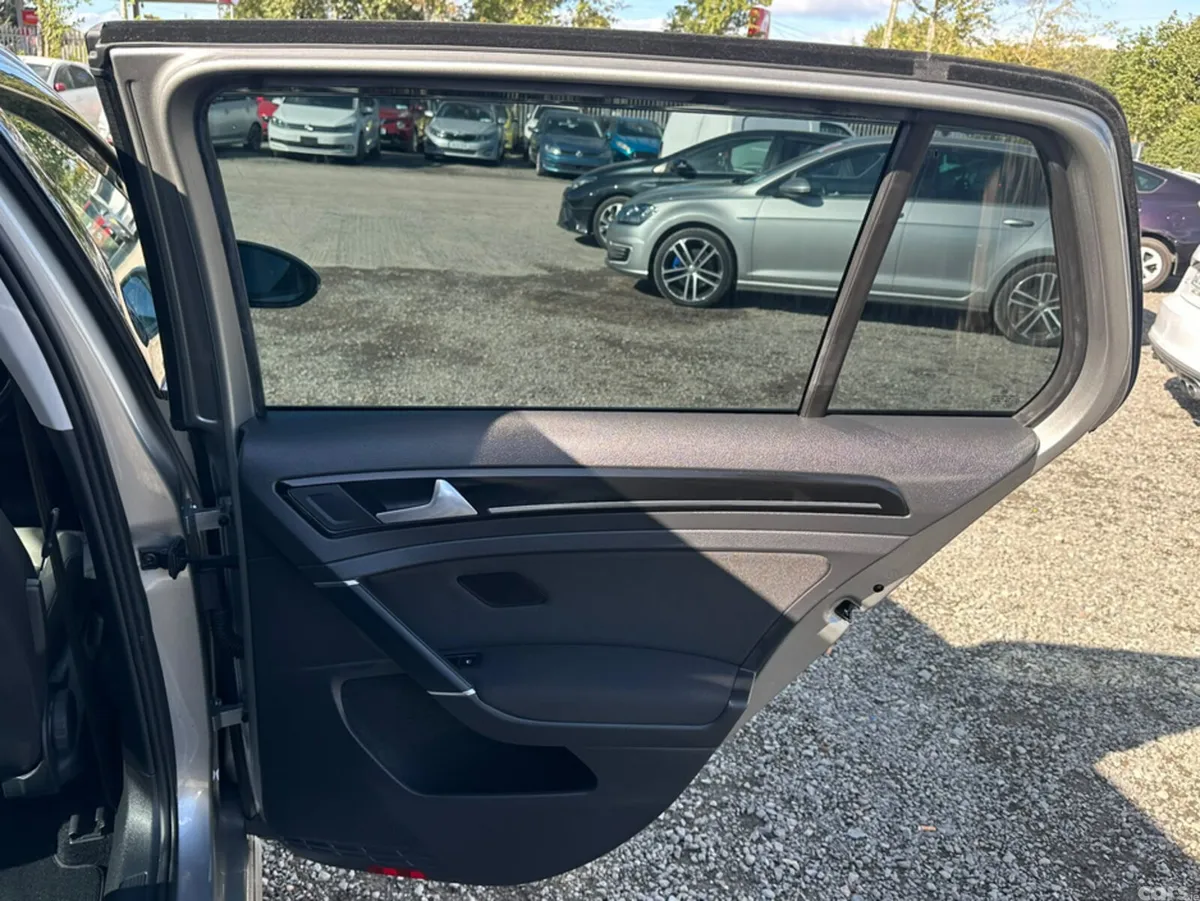 Volkswagen Golf Hatchback, Petrol, 2015, Grey