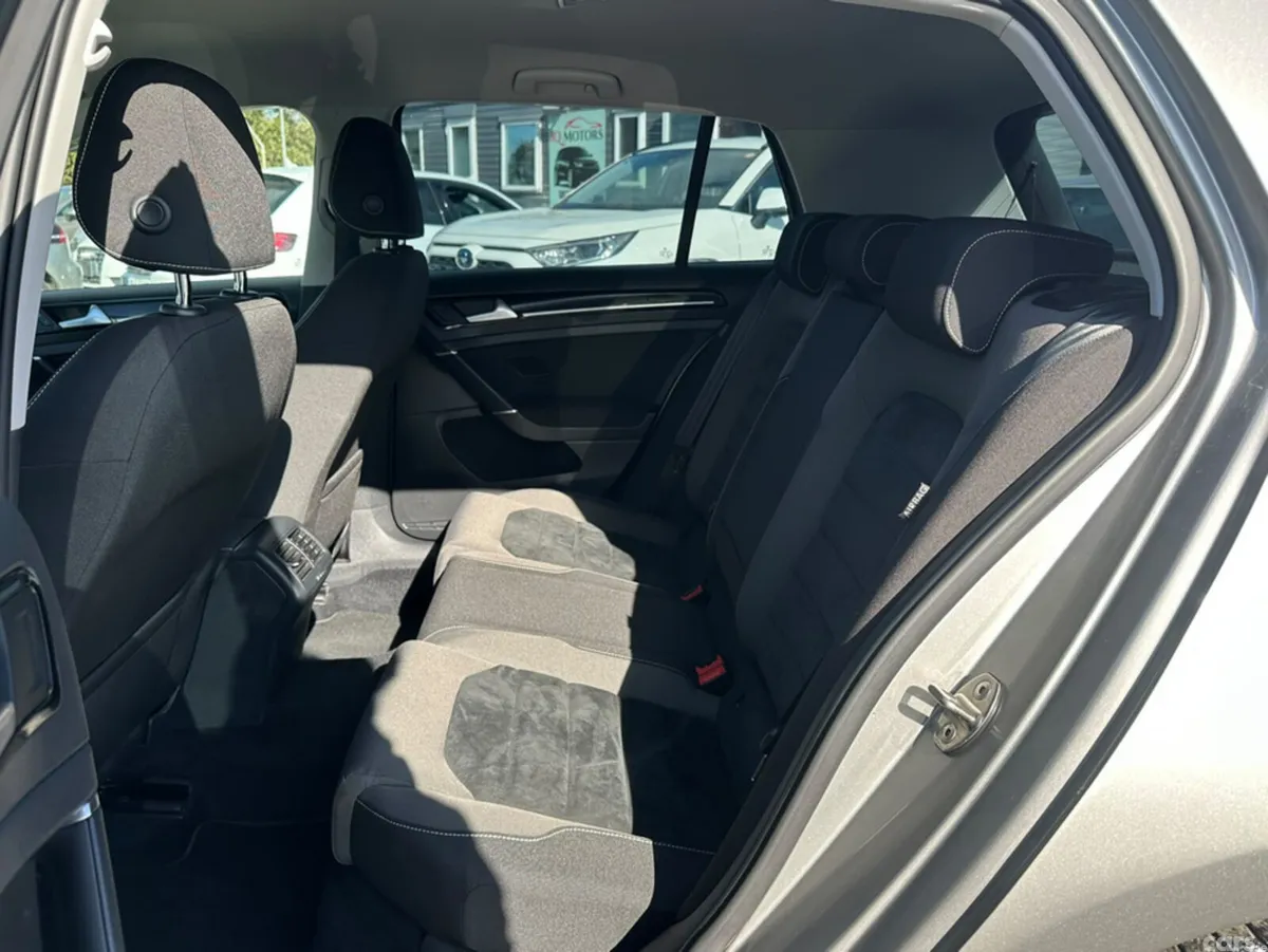 Volkswagen Golf Hatchback, Petrol, 2015, Grey