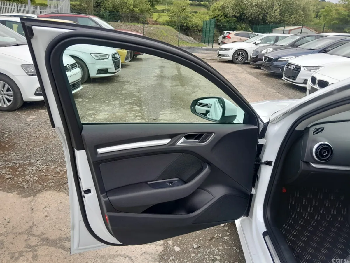 Audi A3 Hatchback, Petrol Plug-in Hybrid, 2016, White