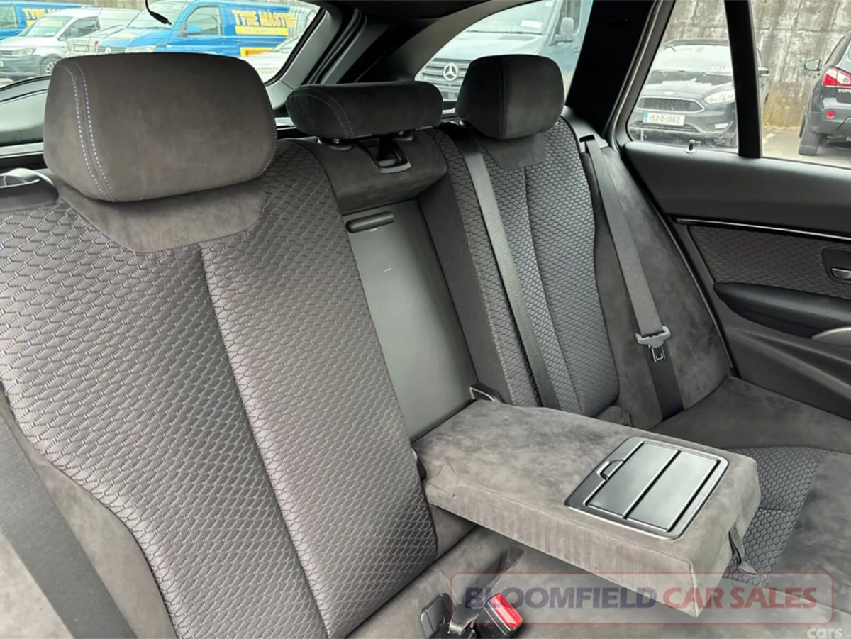BMW 3-Series Estate, Petrol, 2016, White