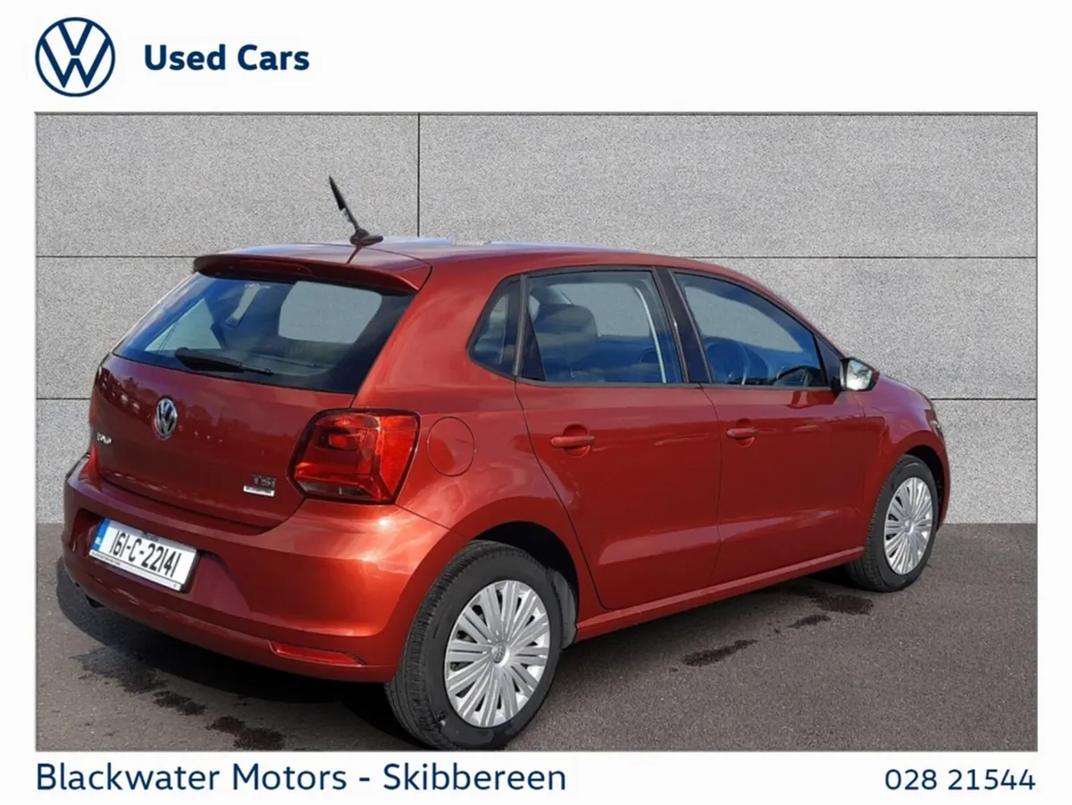 Volkswagen Polo Hatchback, Petrol, 2016, 
