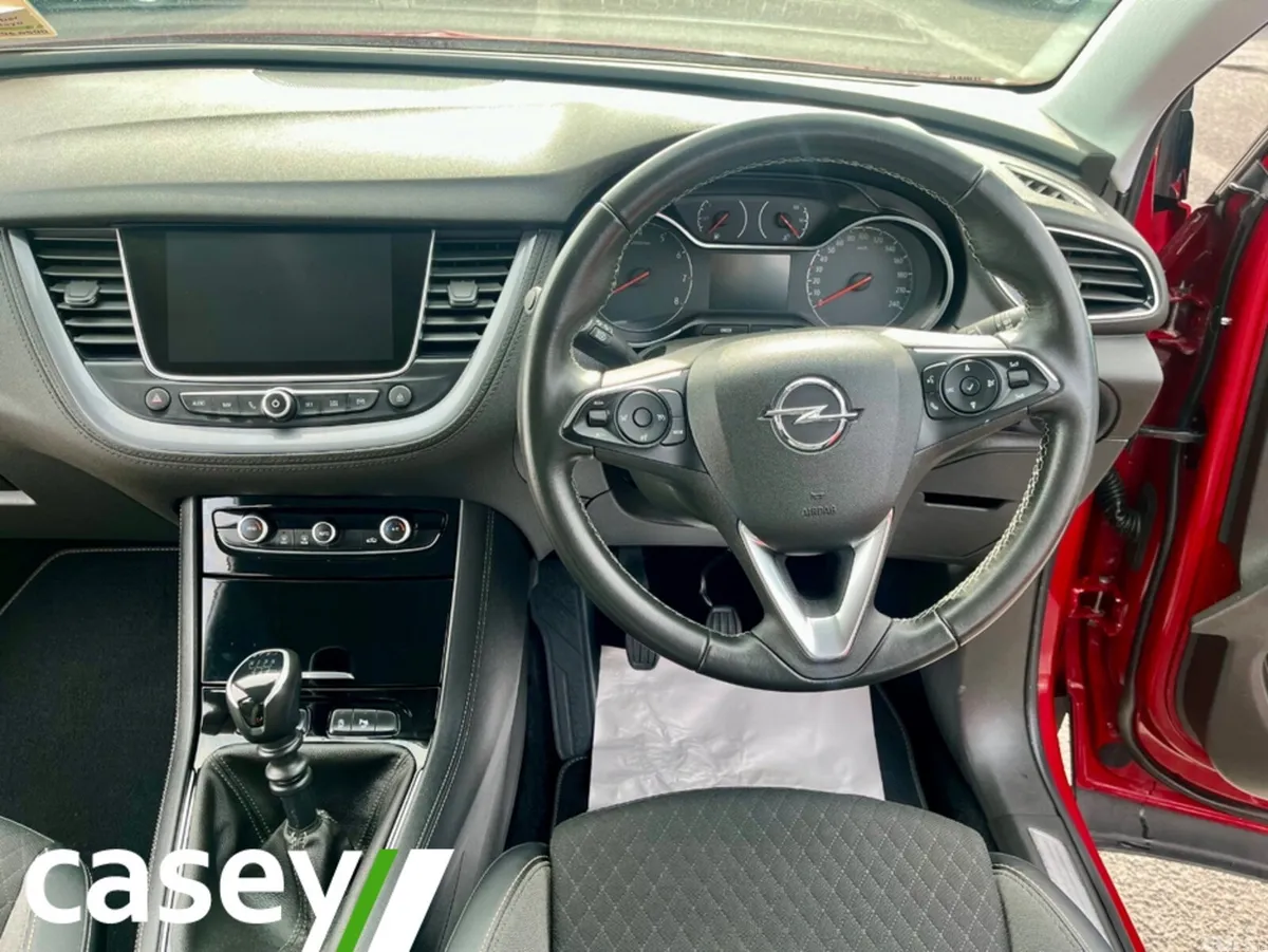 Opel Grandland X MPV, Petrol, 2021, Red