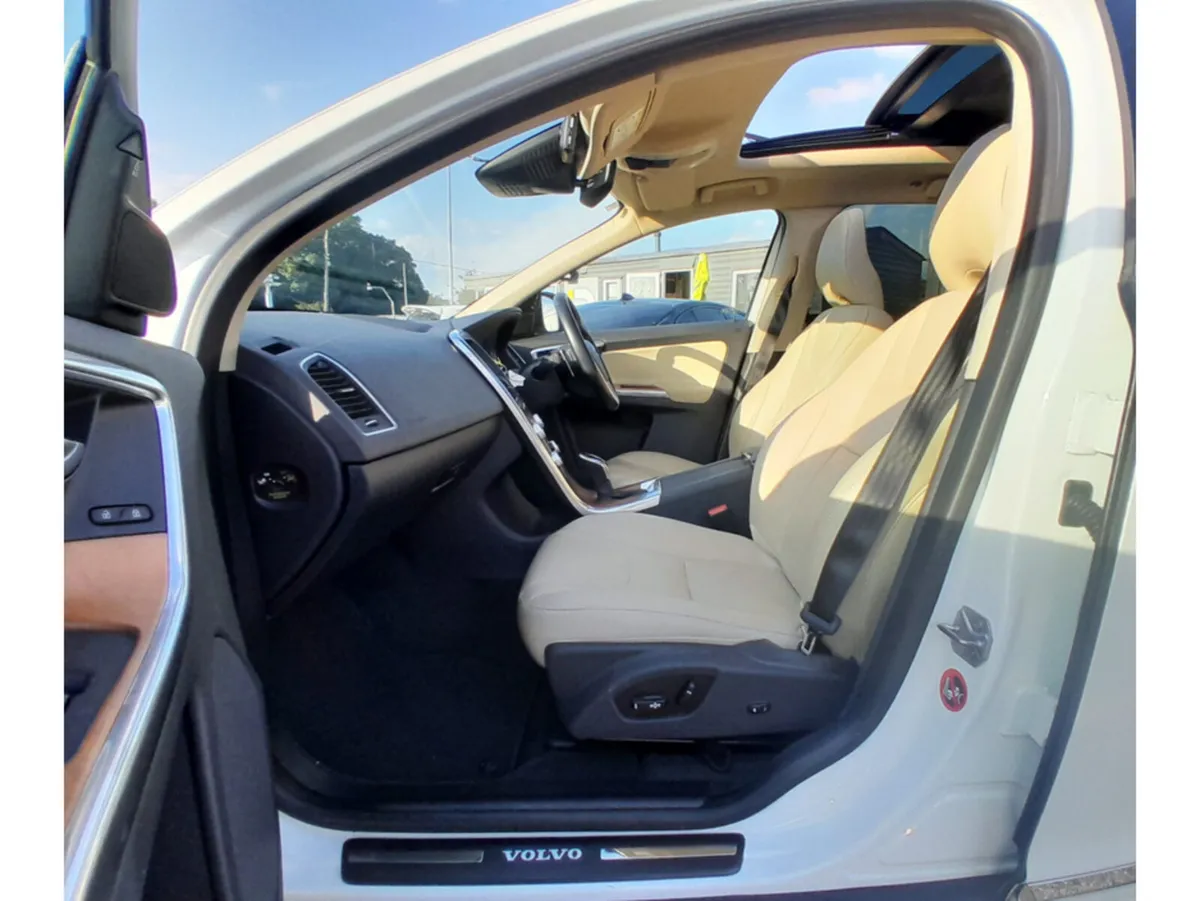 Volvo XC60 SUV, Diesel, 2017, White