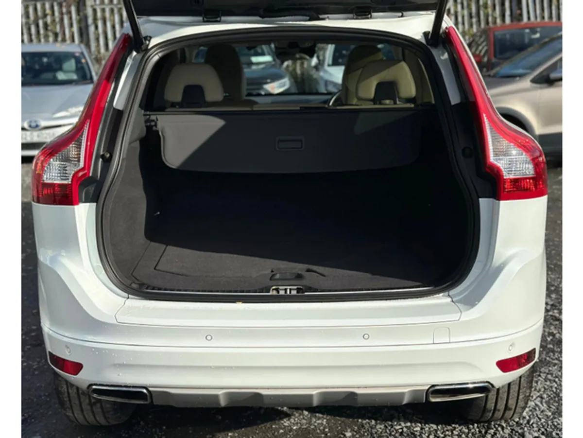 Volvo XC60 SUV, Diesel, 2017, White