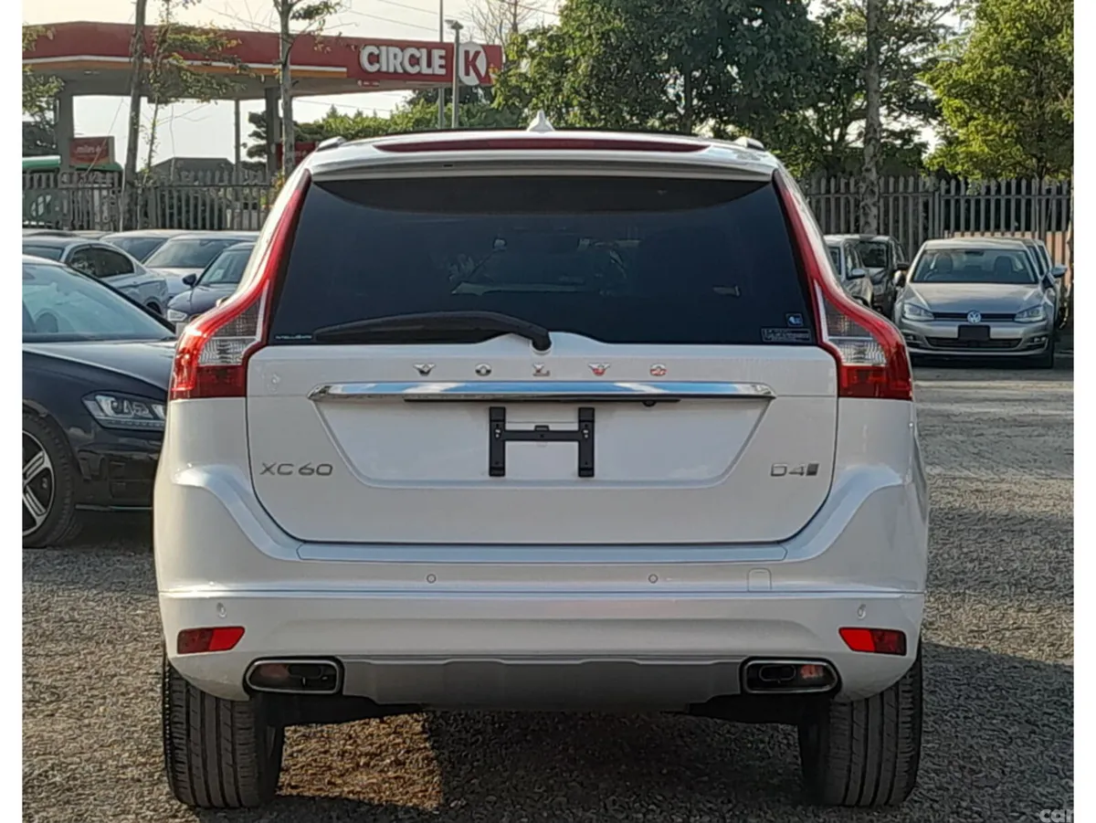 Volvo XC60 SUV, Diesel, 2017, White