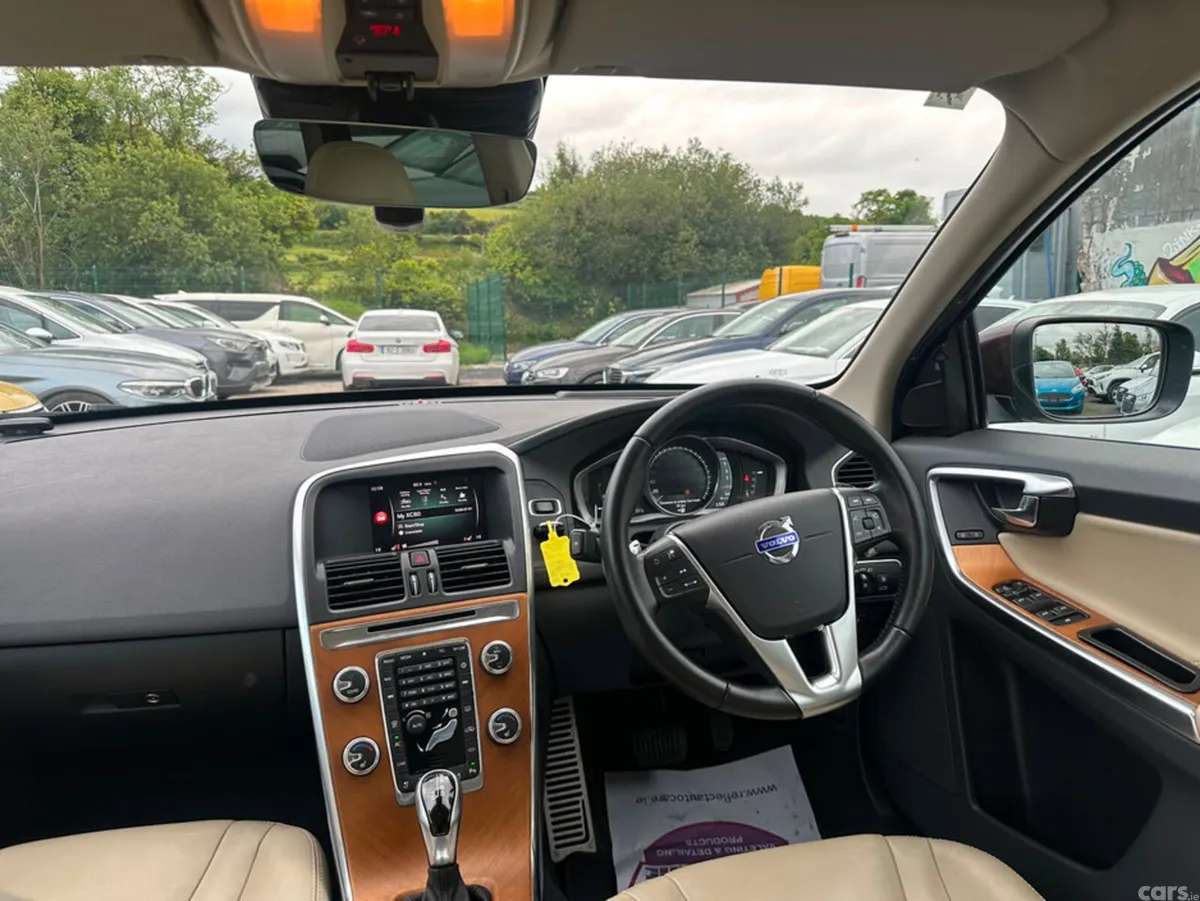 Volvo XC60 SUV, Diesel, 2017, Brown