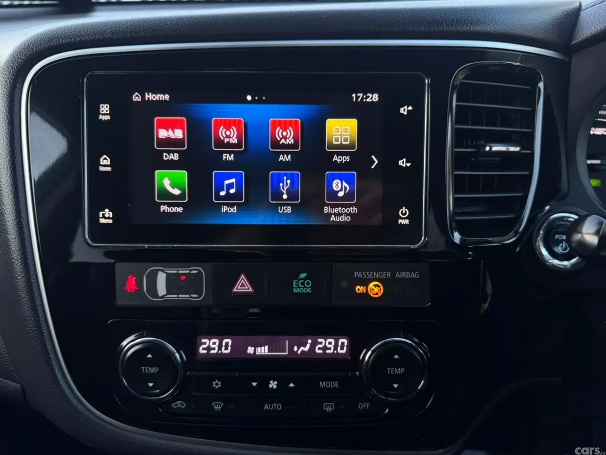 Mitsubishi Outlander SUV, Petrol Plug-in Hybrid, 2018, Black