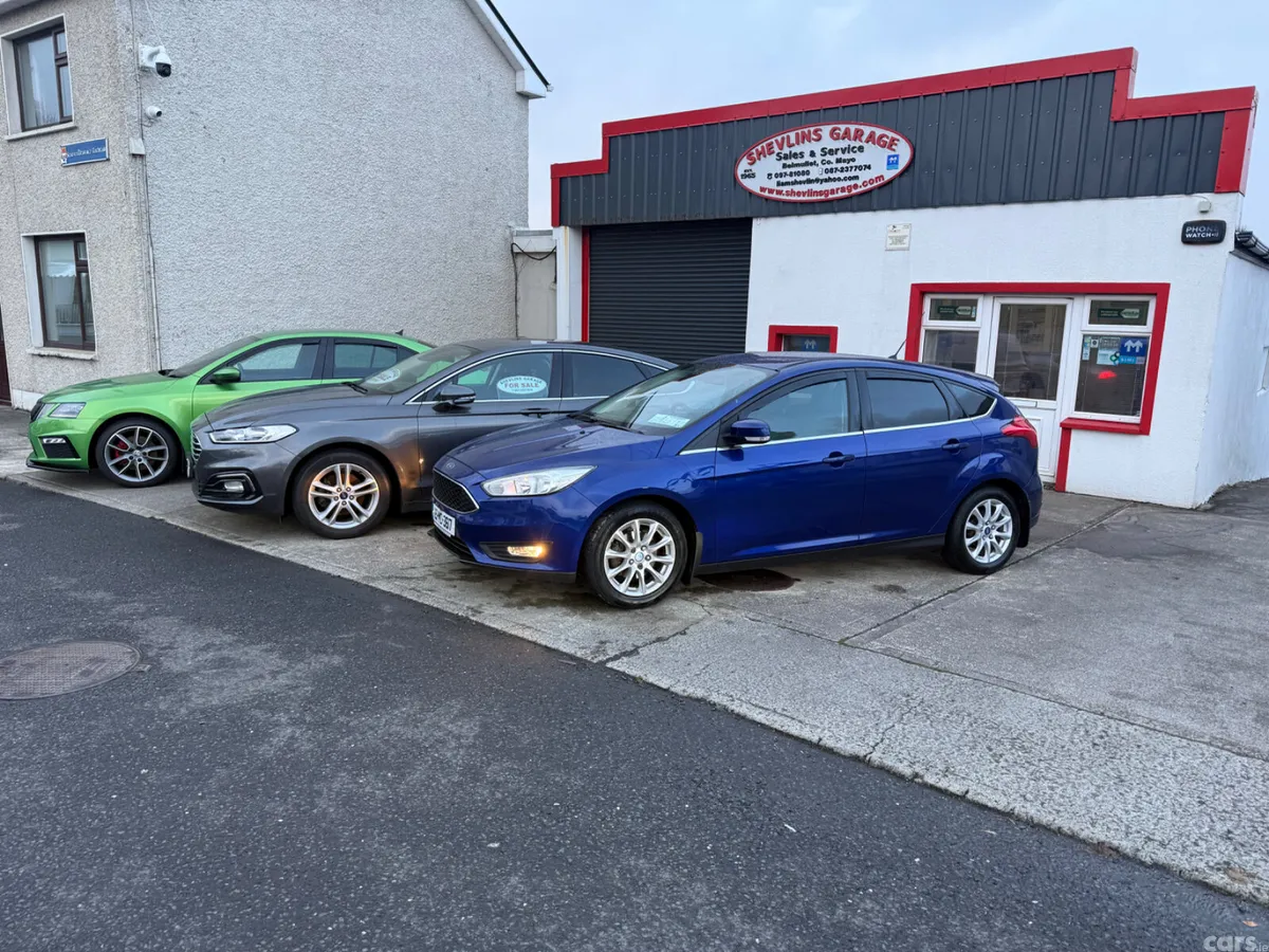 Ford Focus Hatchback, Petrol, 2015, Blue