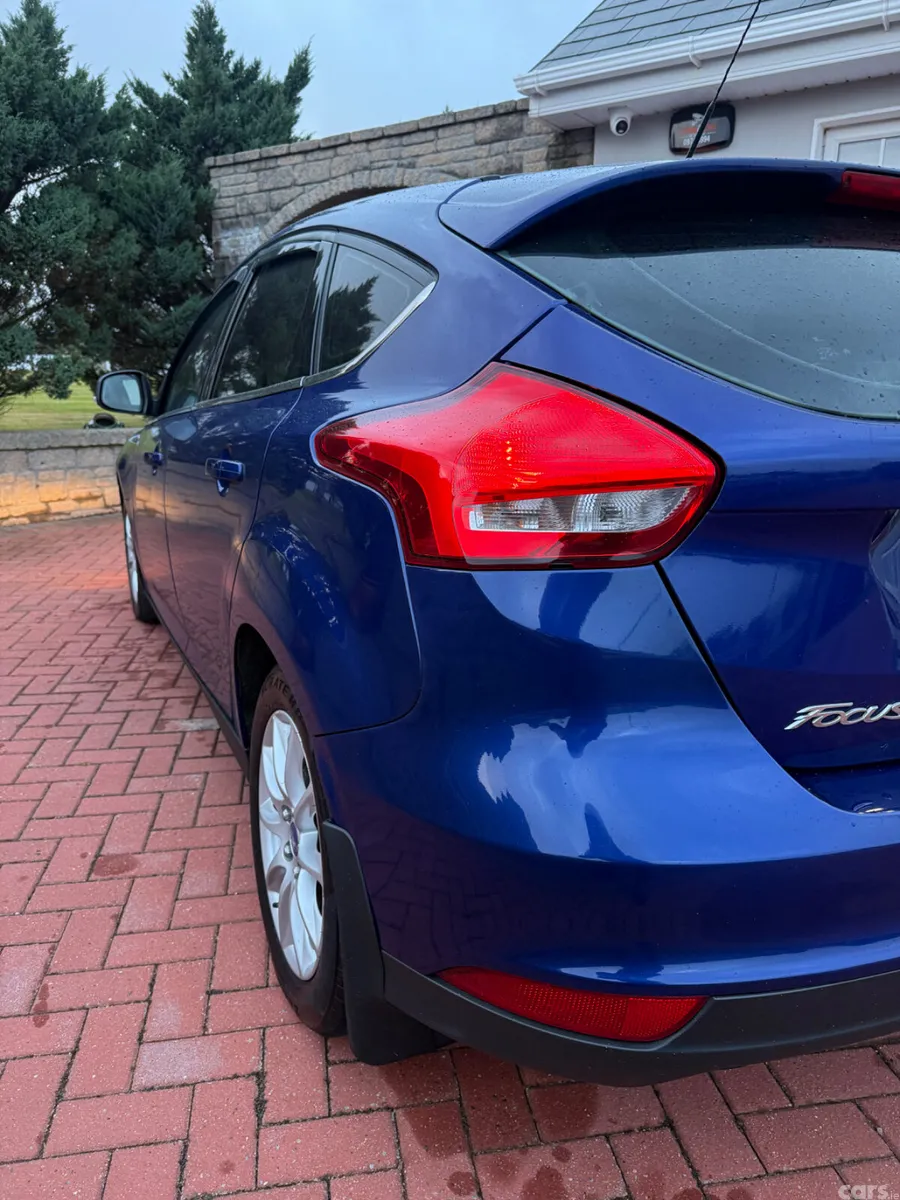 Ford Focus Hatchback, Petrol, 2015, Blue