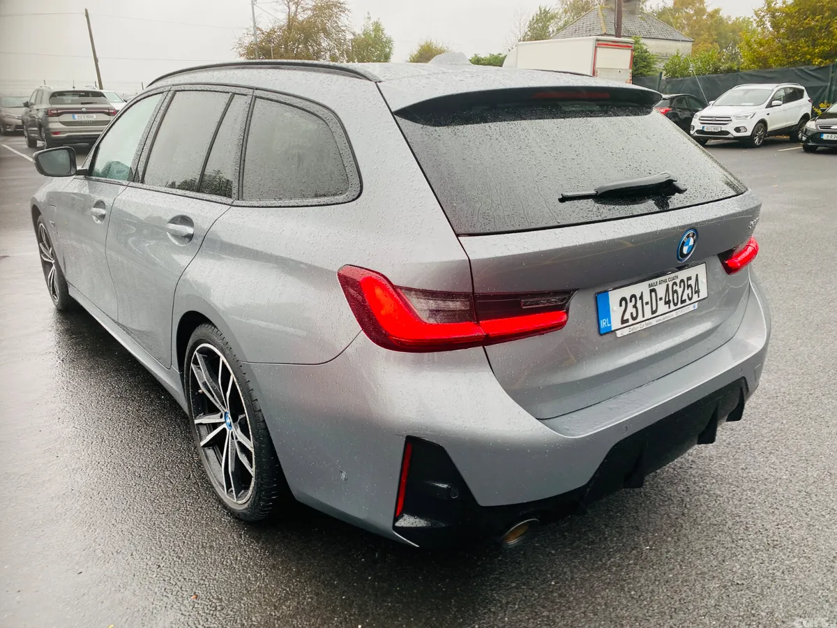 BMW 3-Series Estate, Petrol Plug-in Hybrid, 2023, Grey