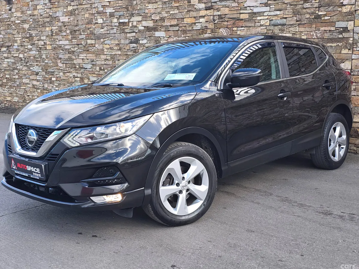 Nissan Qashqai Hatchback, Diesel, 2018, Black
