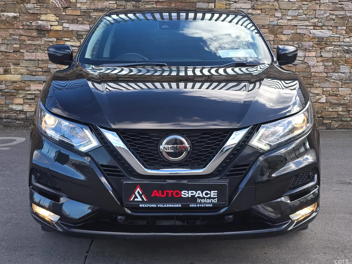 Nissan Qashqai Hatchback, Diesel, 2018, Black