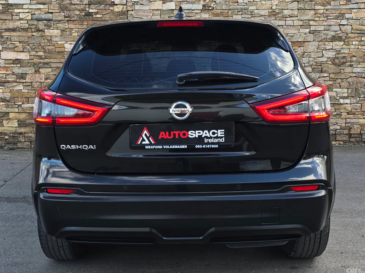 Nissan Qashqai Hatchback, Diesel, 2018, Black