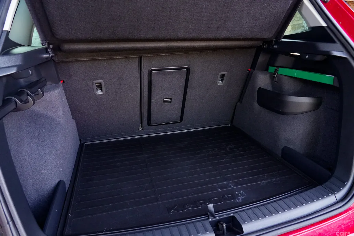 Skoda Karoq SUV, Diesel, 2024, Red