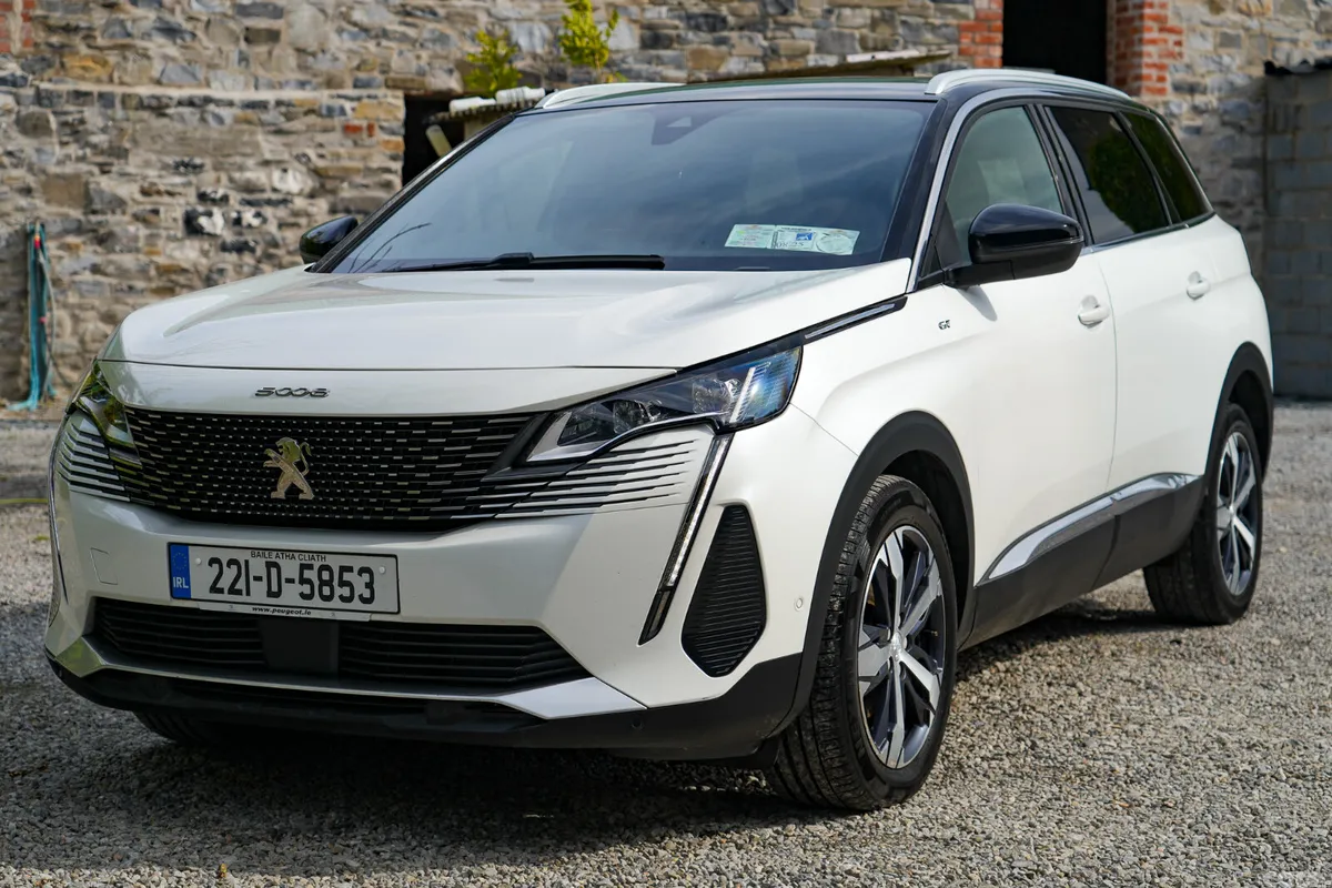 Peugeot 5008 MPV, Diesel, 2022, White