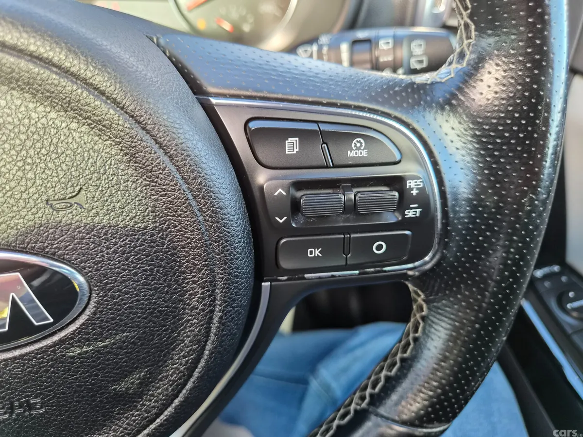 Kia Sportage SUV, Diesel, 2017, Red