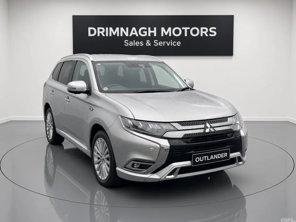 Mitsubishi Outlander SUV, Petrol Plug-in Hybrid, 2018, Silver