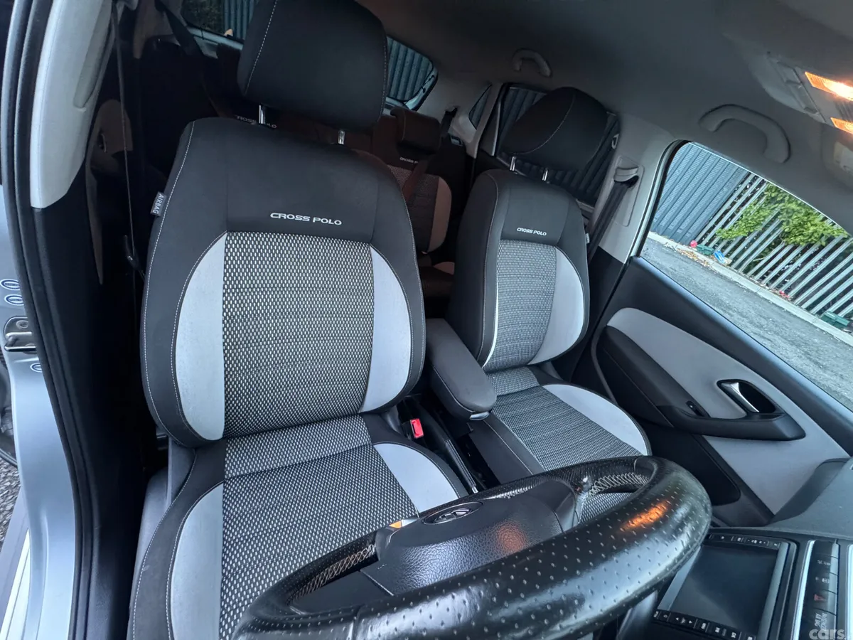Volkswagen Polo Hatchback, Petrol, 2013, Silver