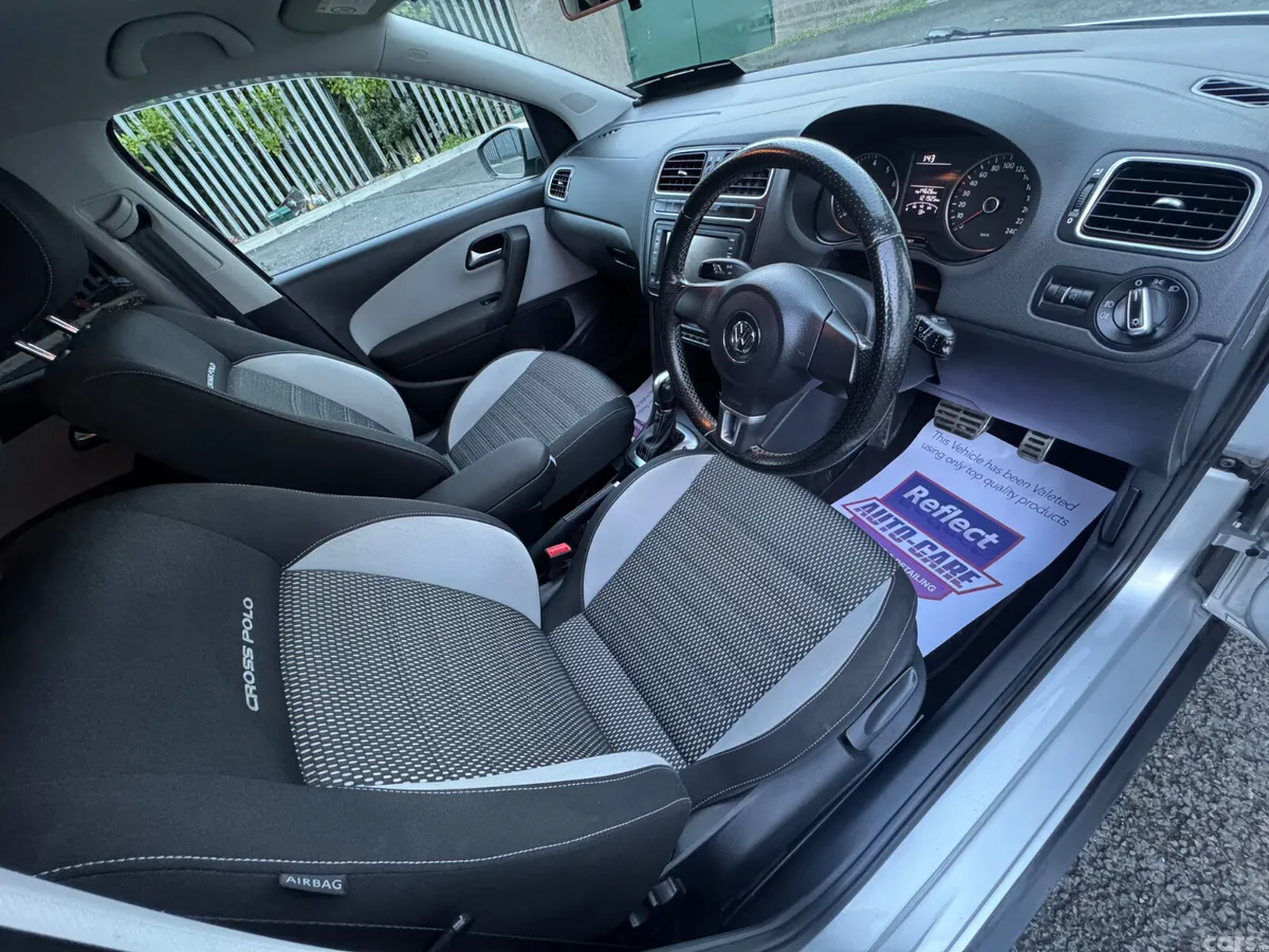 Volkswagen Polo Hatchback, Petrol, 2013, Silver
