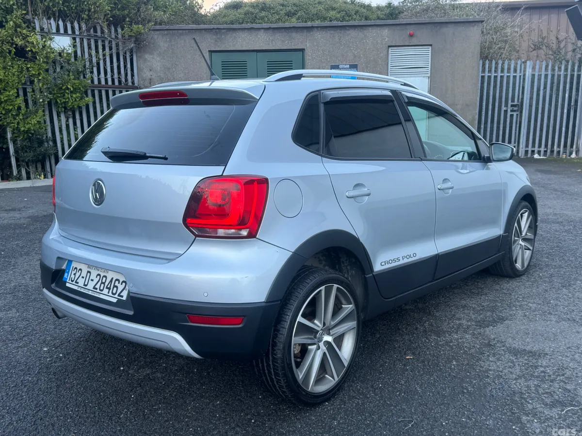 Volkswagen Polo Hatchback, Petrol, 2013, Silver