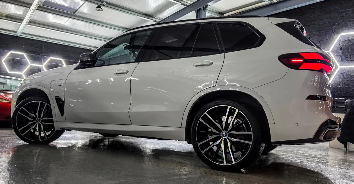 BMW X5 SUV, Petrol Plug-in Hybrid, 2023, White