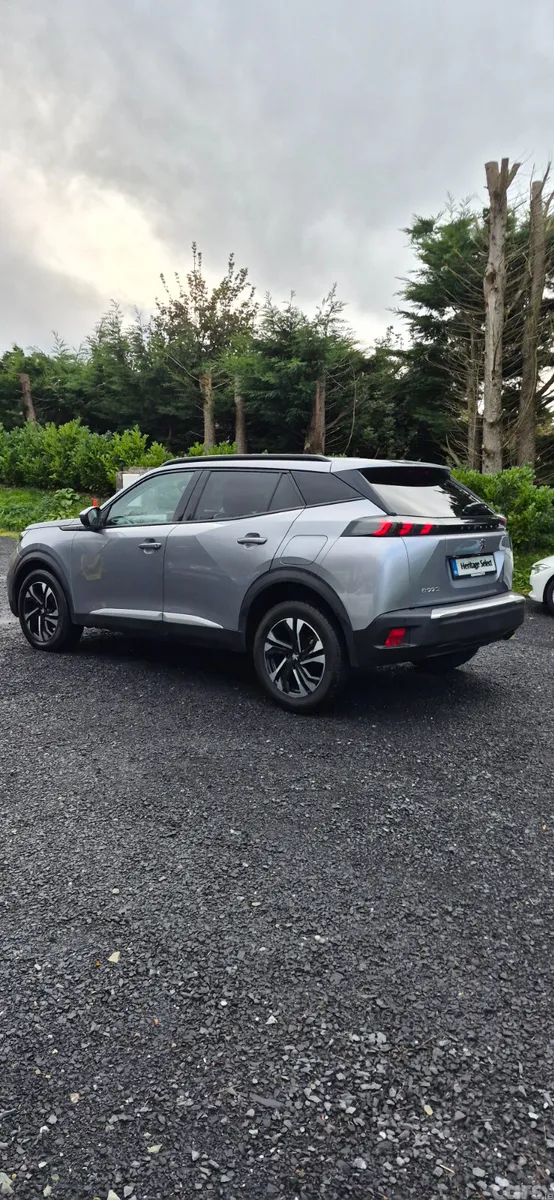 Peugeot 2008 MPV, Petrol, 2021, Grey