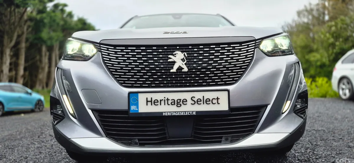 Peugeot 2008 MPV, Petrol, 2021, Grey
