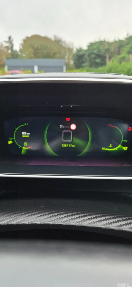 Peugeot 2008 MPV, Petrol, 2021, Grey
