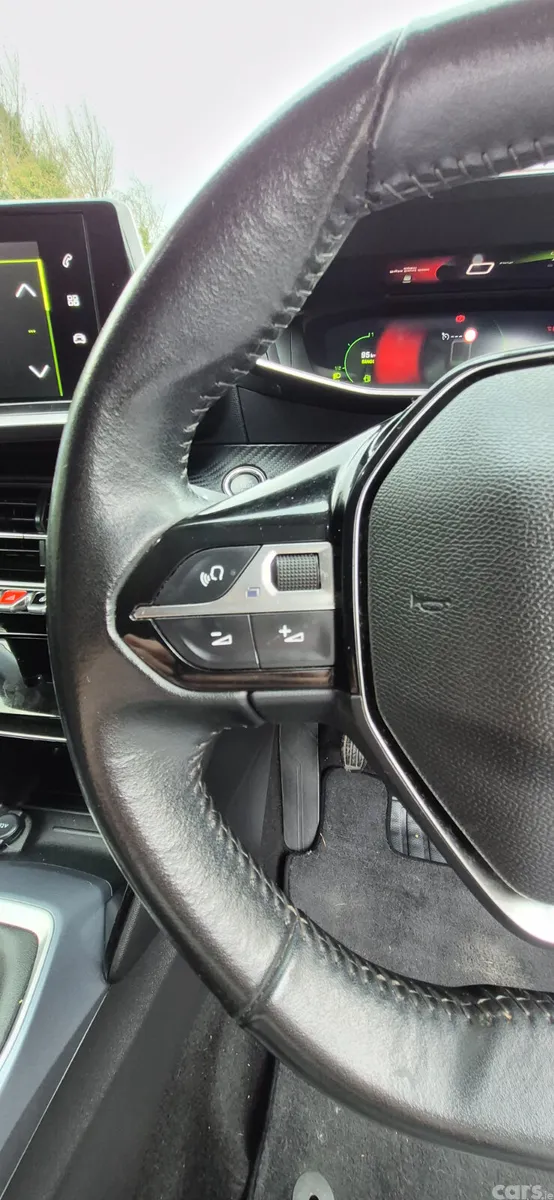 Peugeot 2008 MPV, Petrol, 2021, Grey