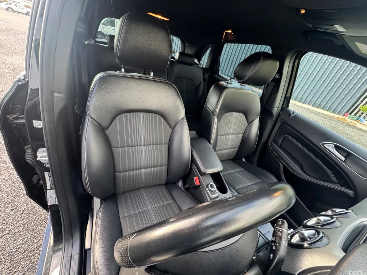 Mercedes-Benz B-Class Hatchback, Petrol, 2014, Black