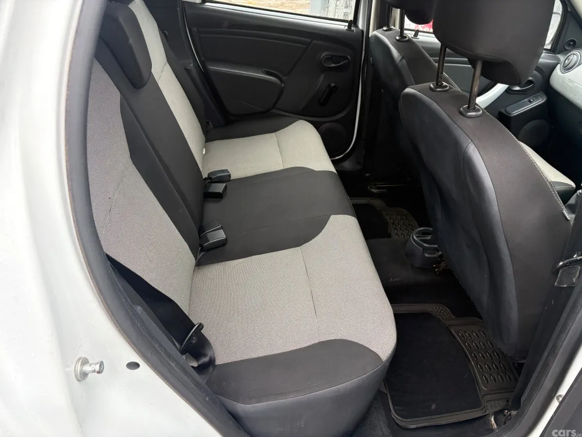 Dacia Duster SUV, Diesel, 2016, White