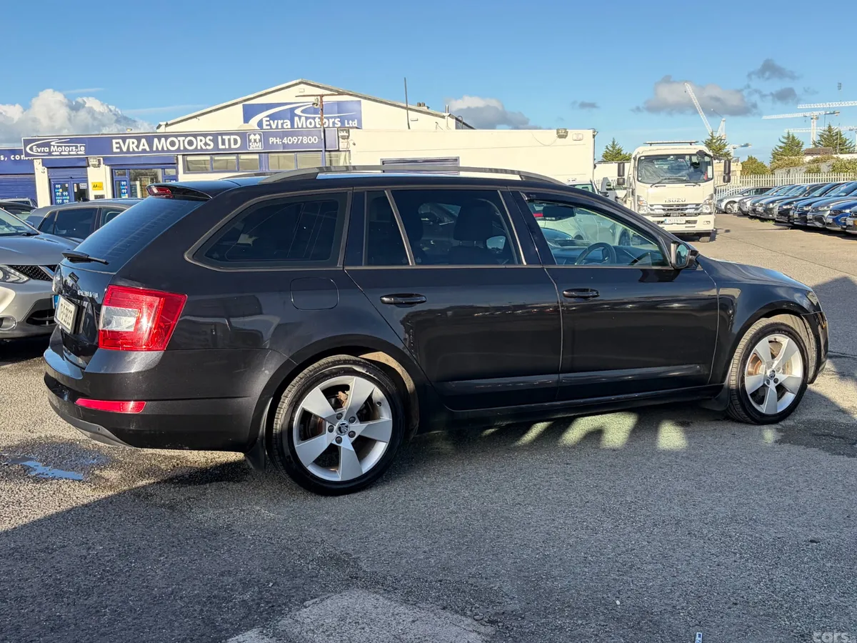 Skoda Octavia Estate, Diesel, 2017, Black